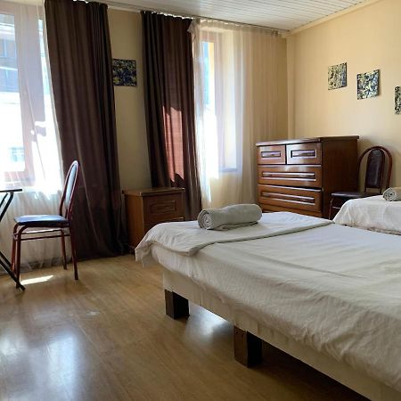 Home Stay Georgia ティビリシ エクステリア 写真